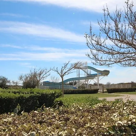 Jolie D'angle, Sejour Climatise, 4 Couchages, Terrasse Parking Dans Securisee Avec Piscine Commune 400m De La Lrjp11 * Portiragnes