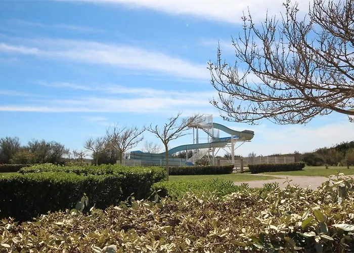 Jolie D'angle, Sejour Climatise, 4 Couchages, Terrasse Parking Dans Securisee Avec Piscine Commune 400m De La Lrjp11 * Portiragnes
