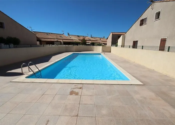 Jolie D'angle, Sejour Climatise, 4 Couchages, Terrasse Parking Dans Securisee Avec Piscine Commune 400m De La Lrjp11 *